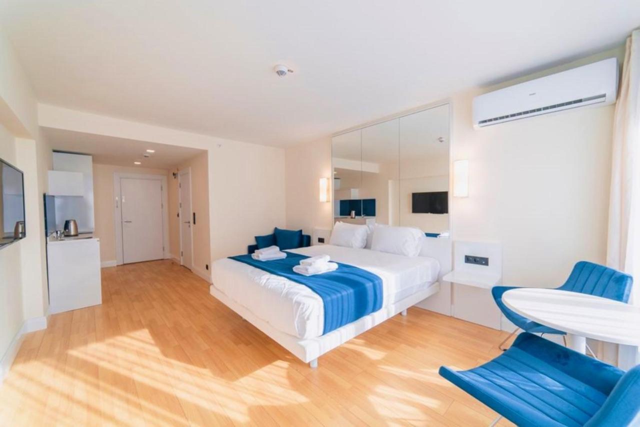 General Sea View Apartments In Orbi City Батуми Екстериор снимка