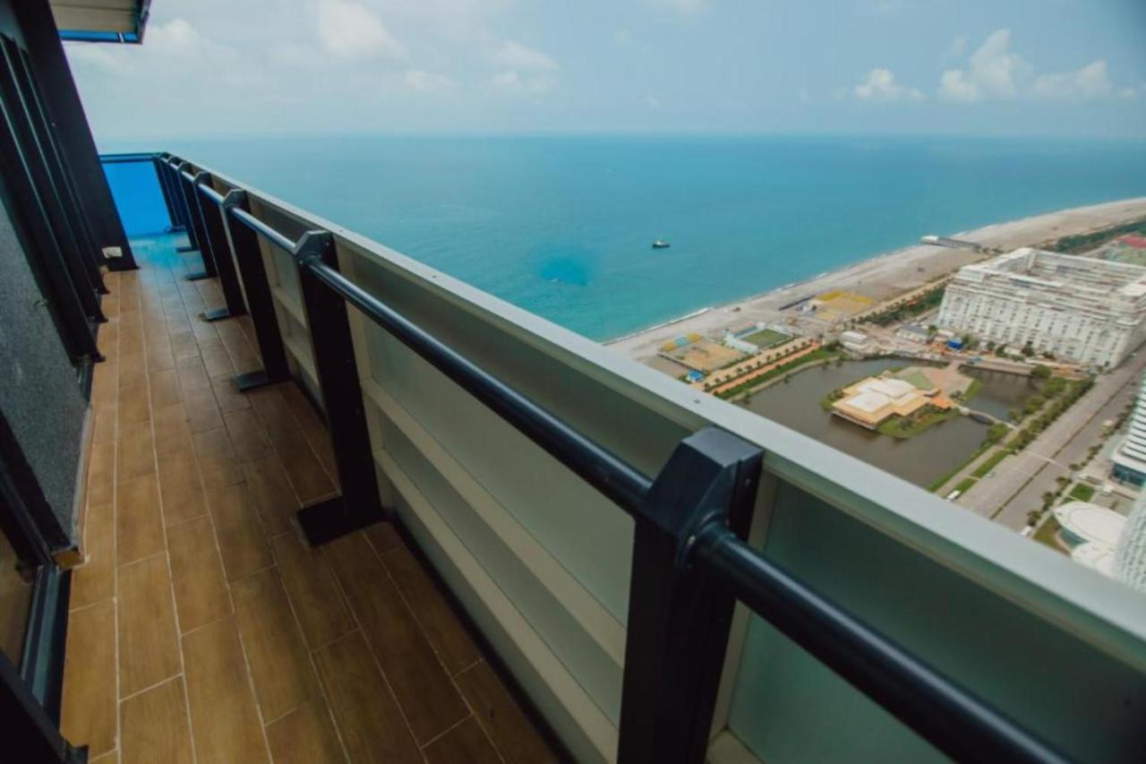 General Sea View Apartments In Orbi City Батуми Екстериор снимка